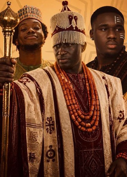 The cast of Sceptre in royal regalia